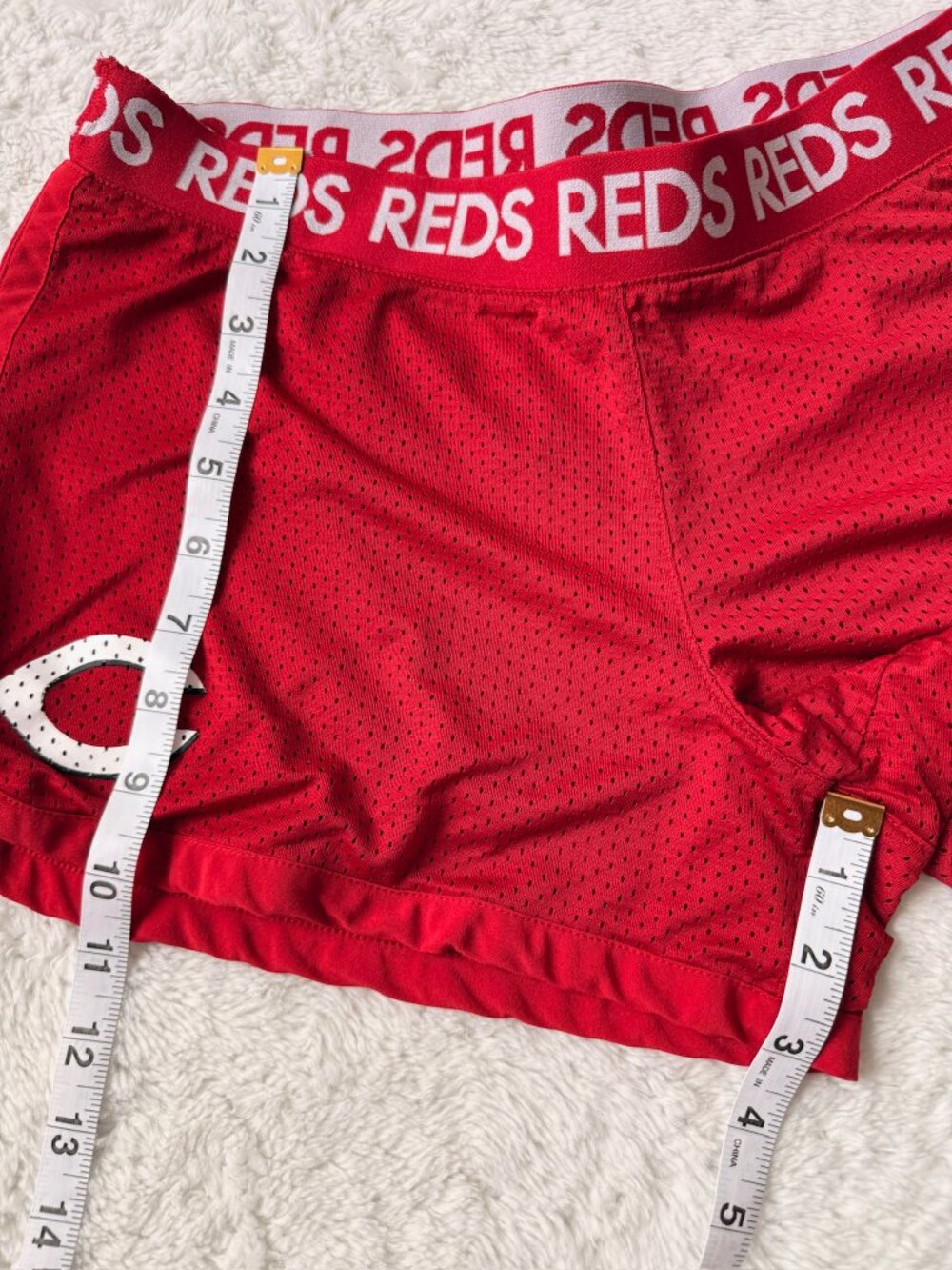 Nike Cincinnati Reds Dri-FIT Mesh Athletic Shorts Women's Small Red MLB - Picture 3 of 9